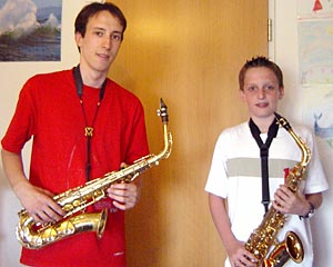 Saxophonunterricht - Lehrer mit Sch&uuml;ler - MUSIKSCHULE MUSIKINSTITUT MELODROM M&uuml;nchen-Pasing