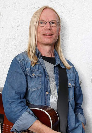 Christian Benke - Lehrer f&uuml;r Gitarre, E-Gitarre, Ukulele in der MUSIKSCHULE MUSIKINSTITUT MELODROM M&uuml;nchen-Pasing